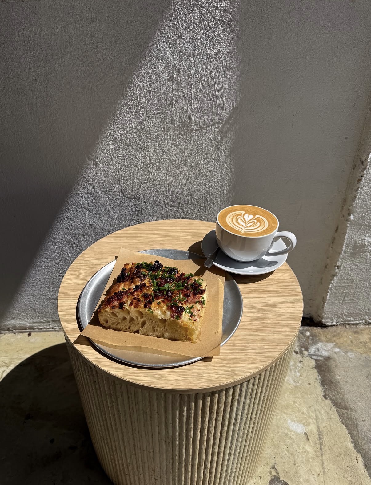 Focaccia and latte